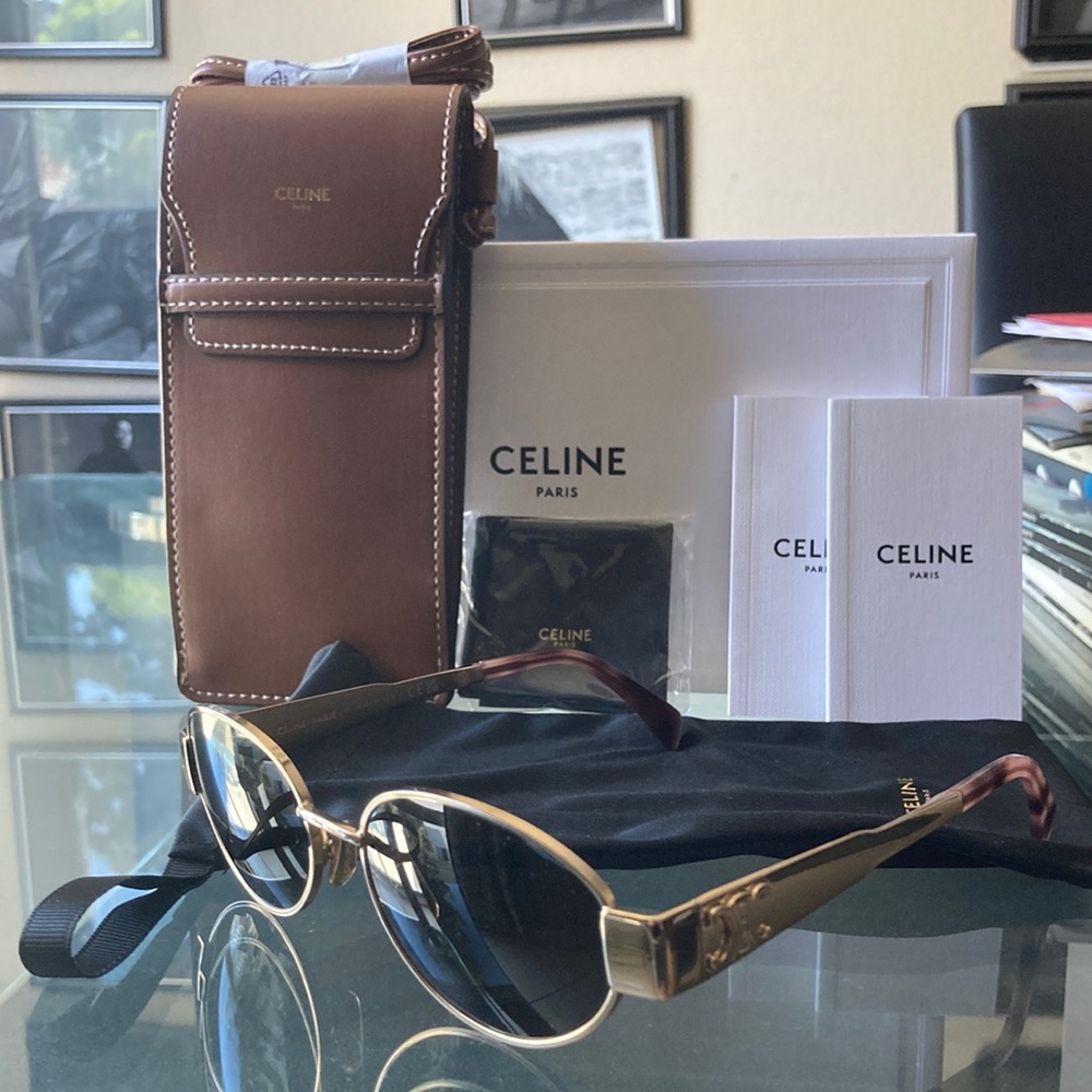 New Authentic Celine Sunglasses with brown lens CL40235U